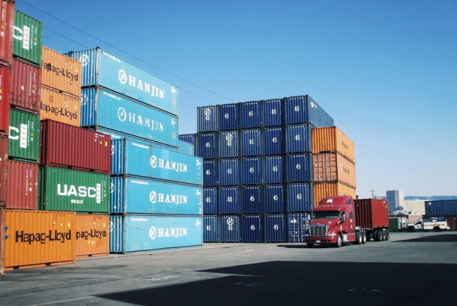 Vận tải hàng hóa nguyên container quốc tế