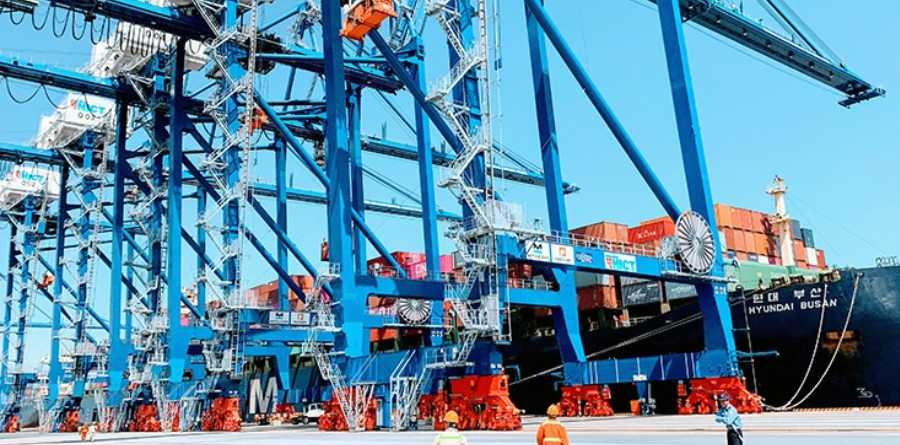 Vận chuyển bằng container