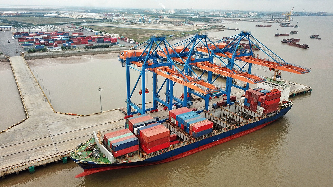 Vận chuyển đường biển từ Trung Quốc về Việt Nam mất bao lâu