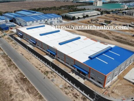 Dịch vụ xây dựng nhà xưởng, kho bãi trong khu công nghiệp
