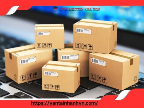 Đóng Gói Chuẩn Bị Hàng Hóa Vận Chuyển Đường Biển