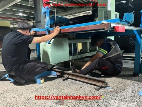 Lashing hàng quá khổ quá tải bằng mooc lùn